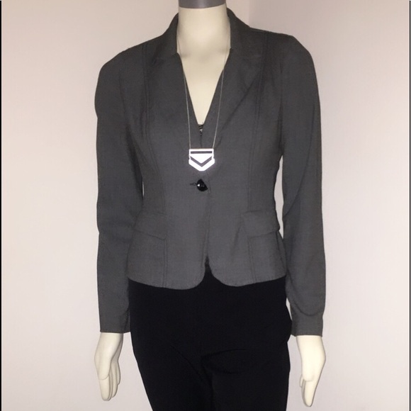 🌸🌺Woman’s blazer - Picture 1 of 4